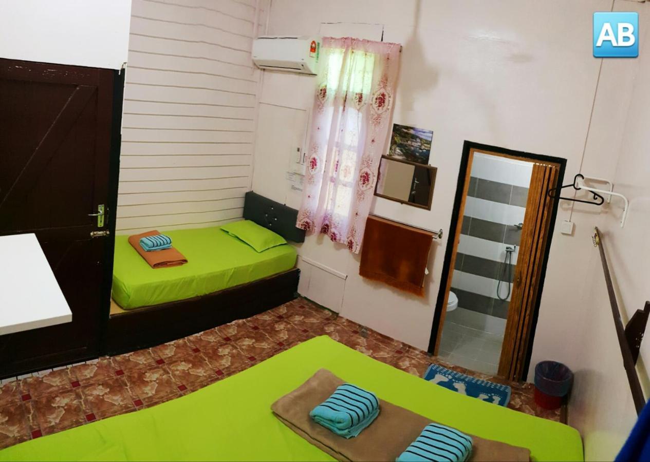 Perhentian Ab Guest House Kampong Pasir Hantu Exterior photo